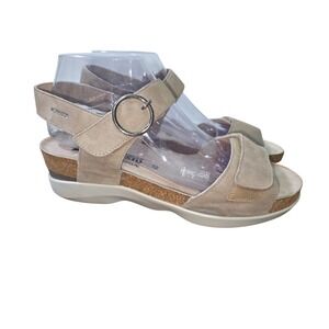 Mephisto Women's Beige Suede Wedge Sandals Buckle Strap Comfort Size 9 (40)‎